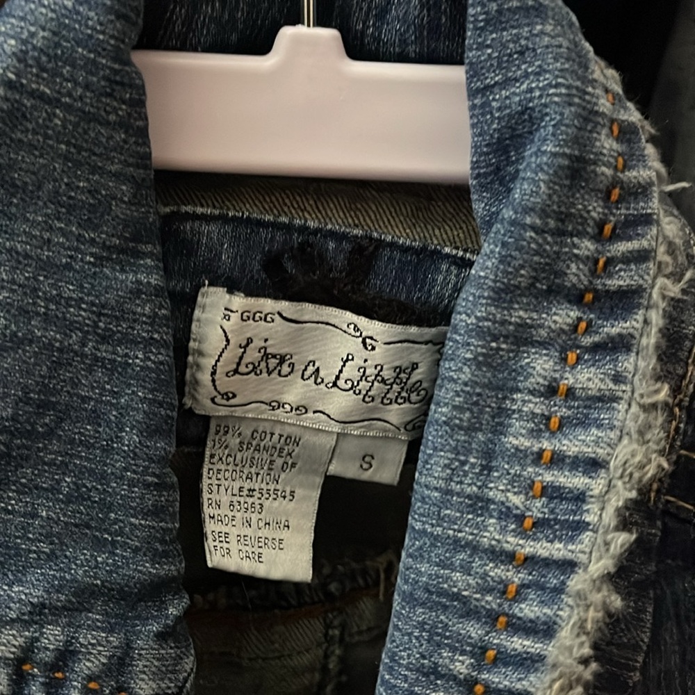 Jacket - Picture 2 of 4